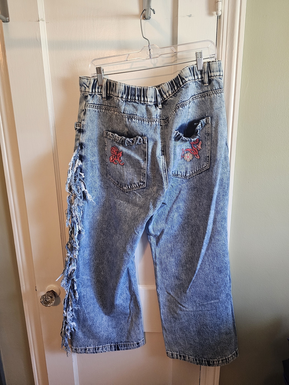 Oli & Hali Embroidered Floral Blue Denim Jeans for Women - Picture 6 of 9